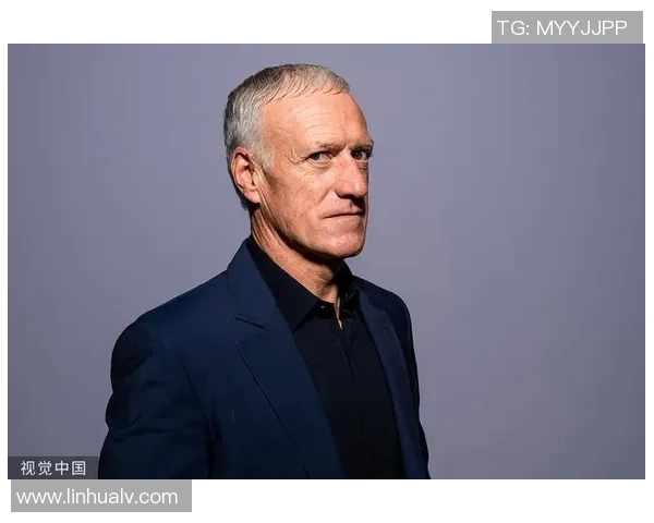 法国足球明星德尚的辉煌历程与对足球的深远影响解析 法国足球明星德尚的辉煌历程与对足球的深远影响解析